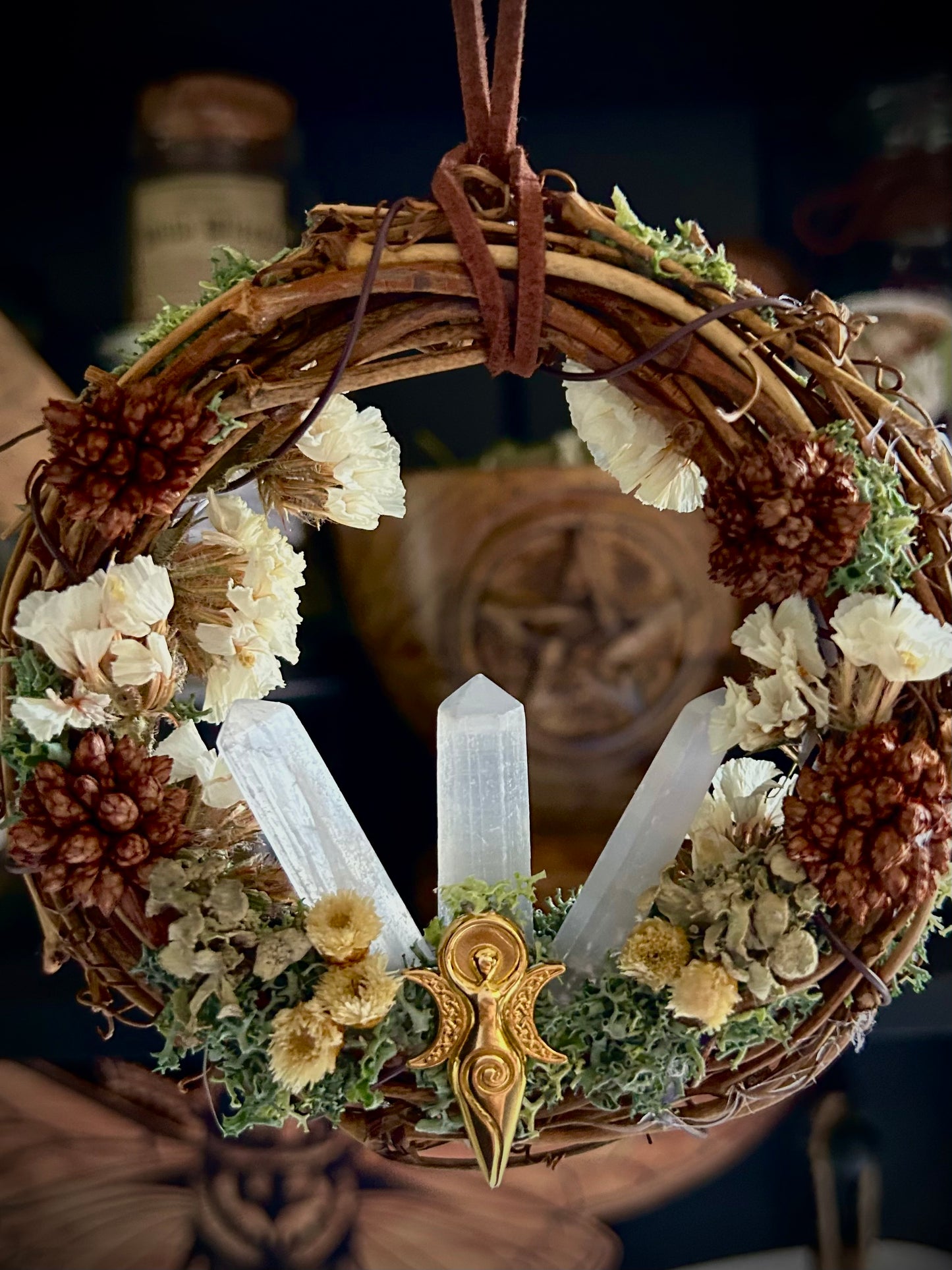 Triple selenite 'divine fem' wreath mini