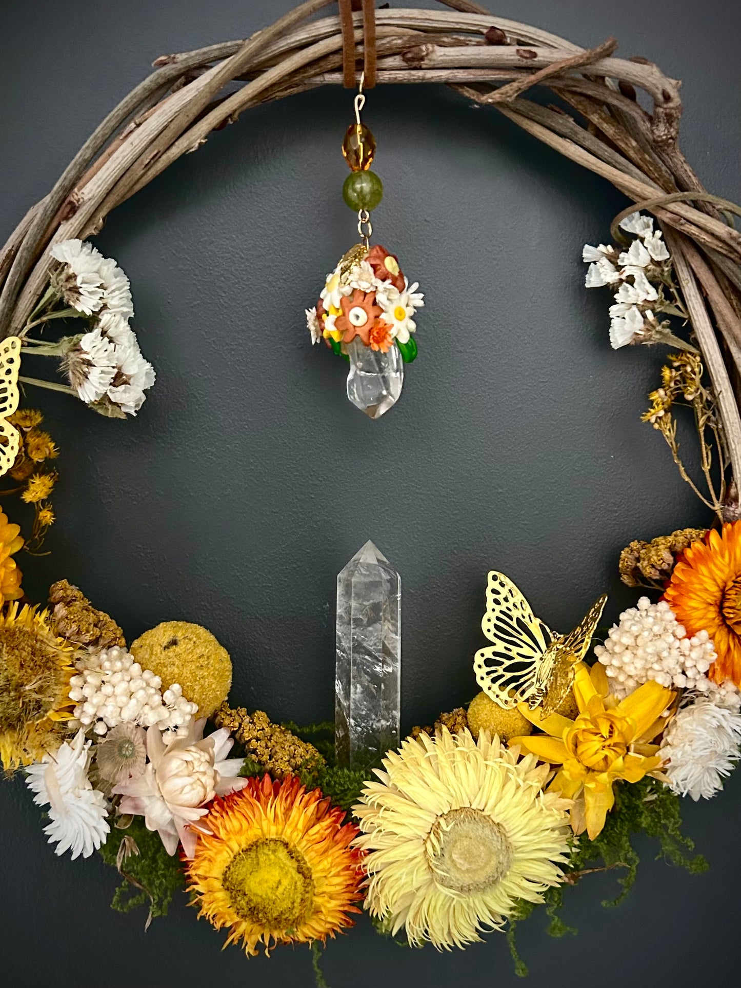 Clear quartz 'Enchanted grounds' wreath