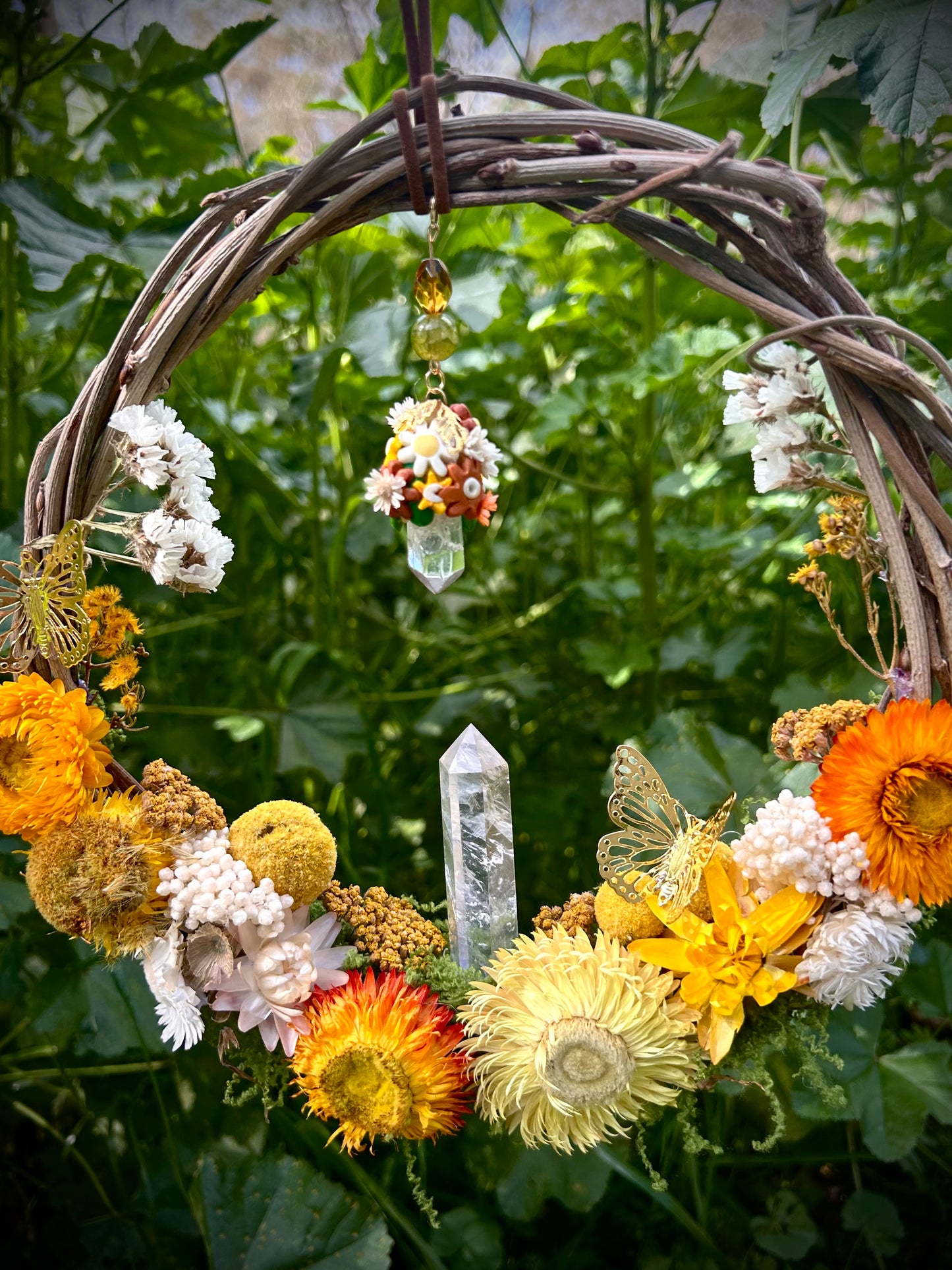 Clear quartz 'Enchanted grounds' wreath